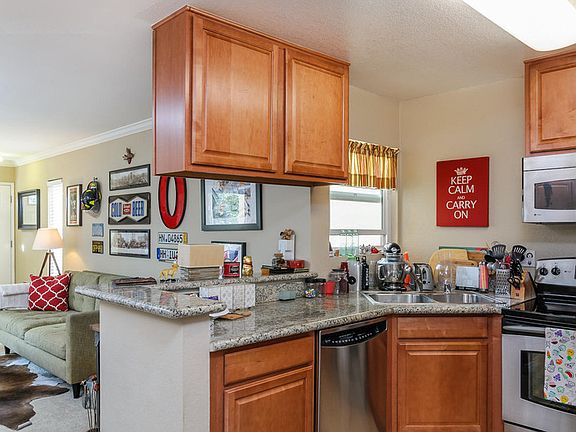 5th image of 3605 Ash St Unit 9