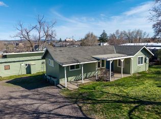 811 SW Madison St, Madras, OR 97741