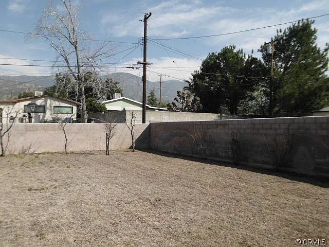 1st image of 284 E 44th St