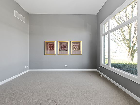 5th image of 22638 S Country Ln