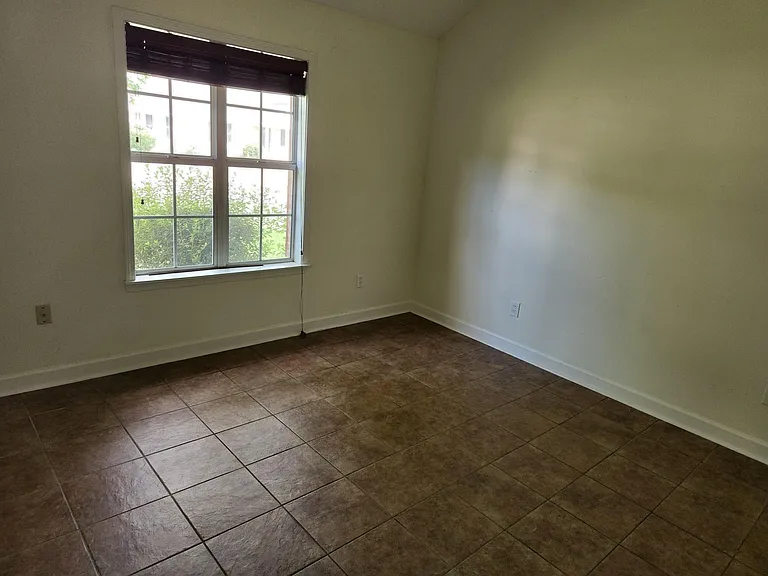2589 Harris Dr — Photo 7