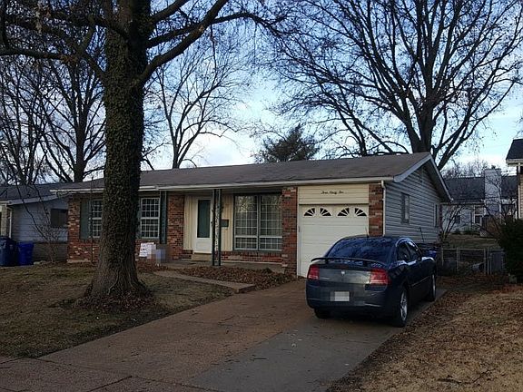 3rd image of 395 Albert Dr