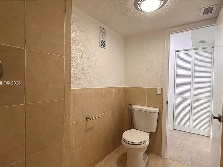8401 SW 107th Ave #331E — Photo 27