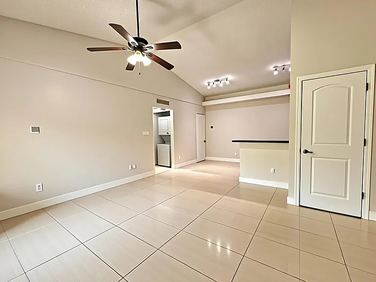 631 Lyons Rd #12204 — Photo 2