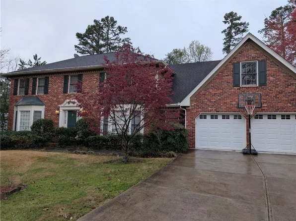 3015 Ascot Ln, Roswell, GA 30076