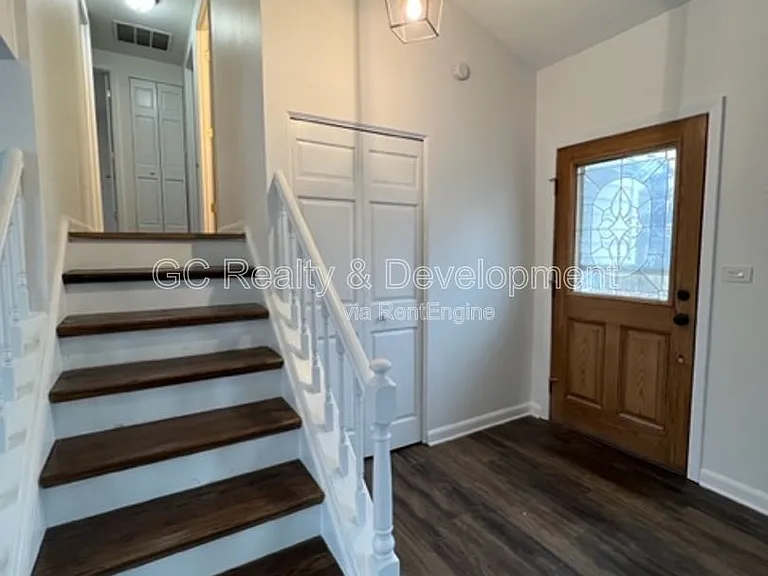 231 Ridgefield Ln — Photo 11