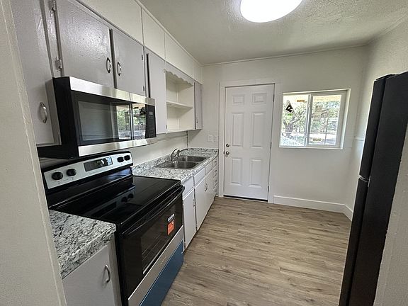 2nd image of 605 Macann St