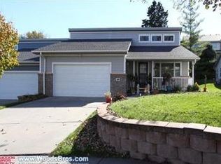 1237 Surfside Ct, Lincoln, NE 68528
