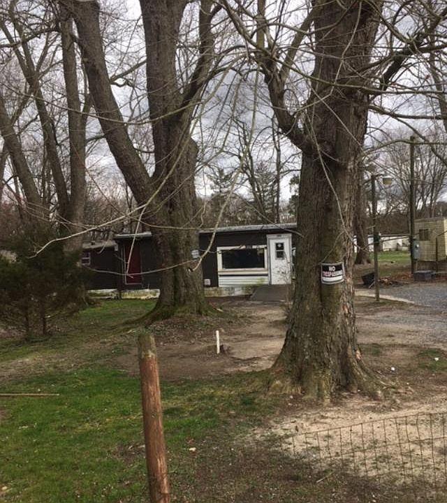 2nd image of 235 Stevenson Dr