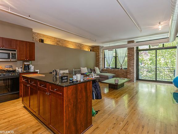 3rd image of 520 W Huron St APT 216