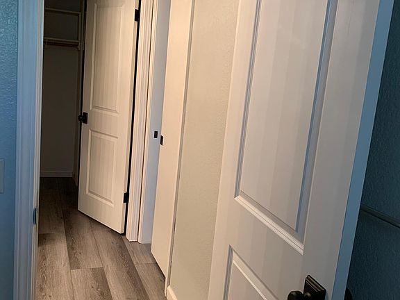 5th image of 50 Sage River Cir