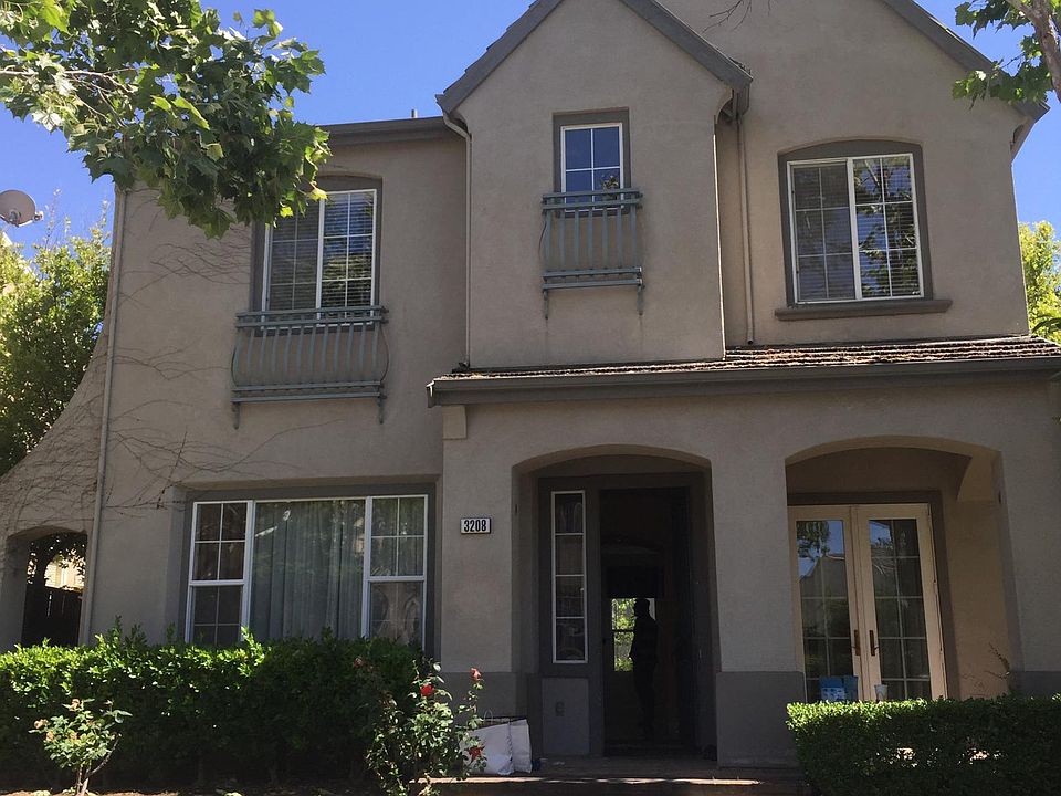 1st image of 3208 Vernazza Ave