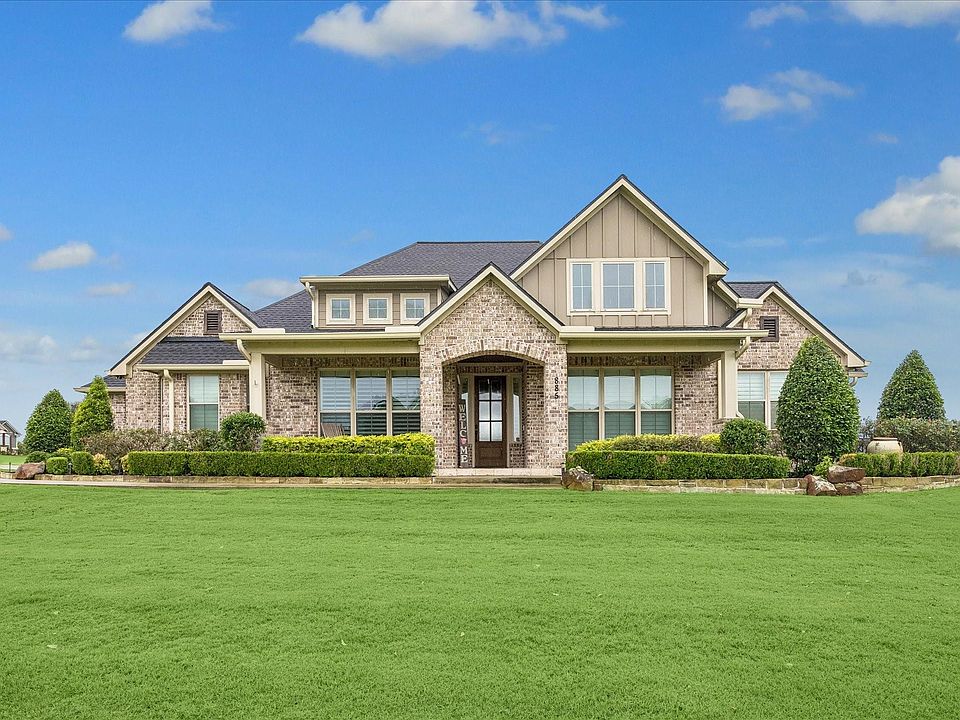 1st image of 885 Amethyst Dr