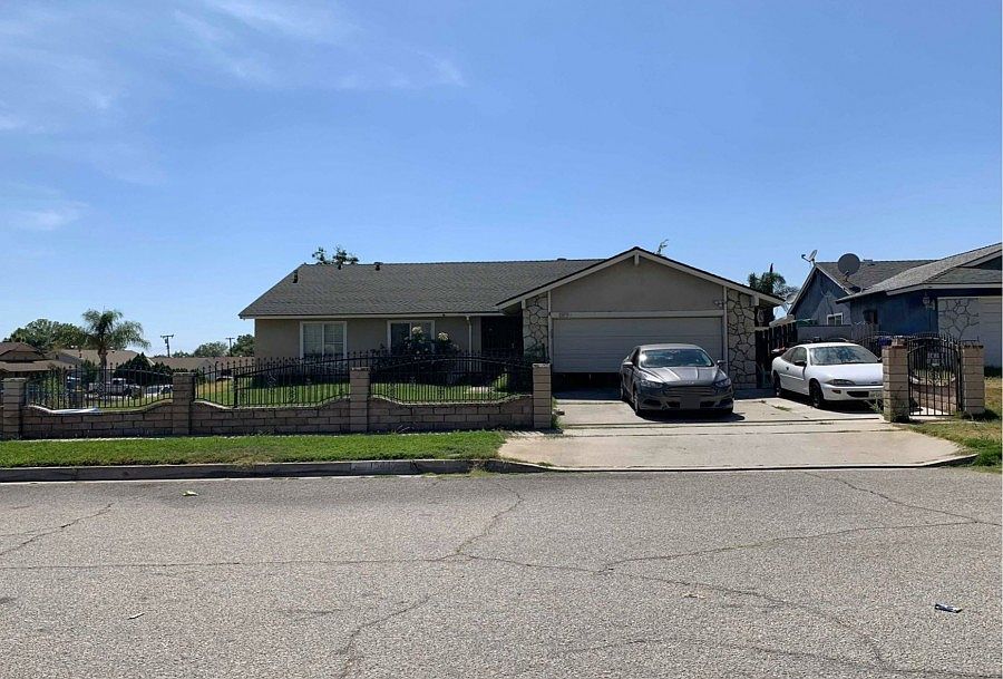 1st image of 1544 Lillian Ln