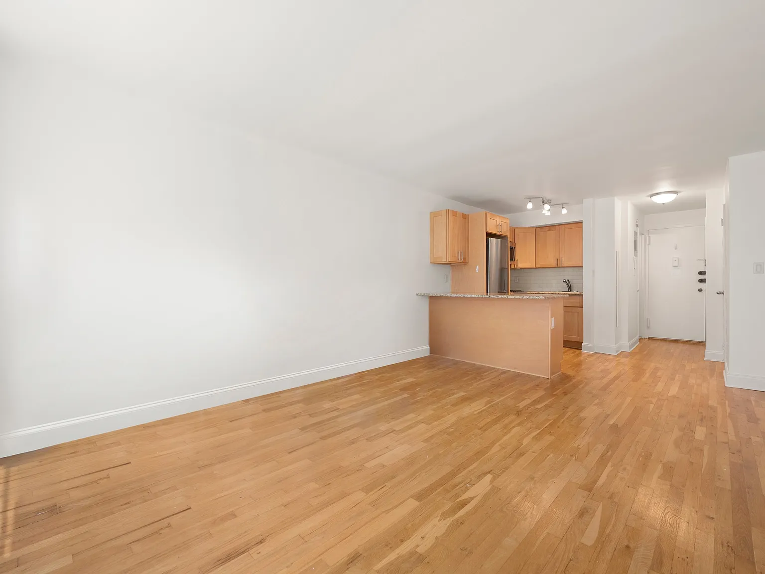 311 East 75th Street — Photo 2