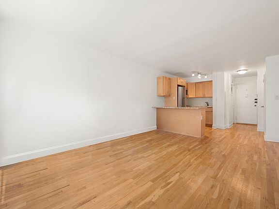 2nd image of 311 E 75th St APT 4D