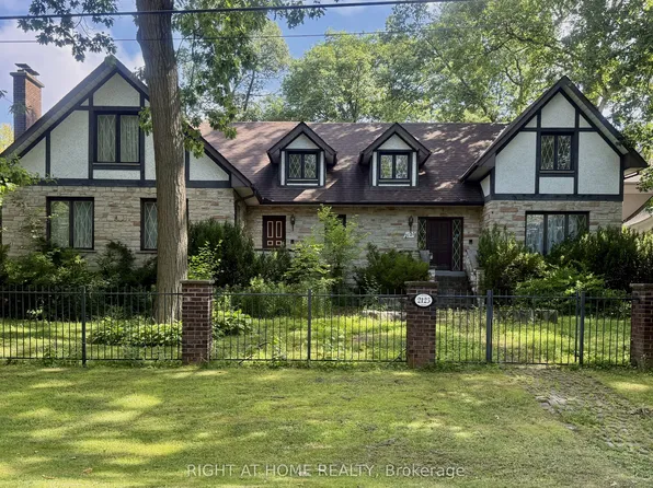 2123 Gordon Dr, Mississauga, ON L5B 1S6