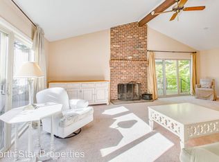 1053 N Shore Pl, Lake Oswego, OR 97034