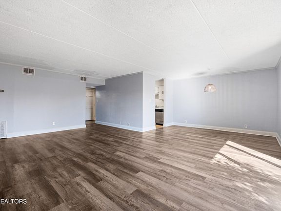 5th image of 506 Berlin Dr #172
