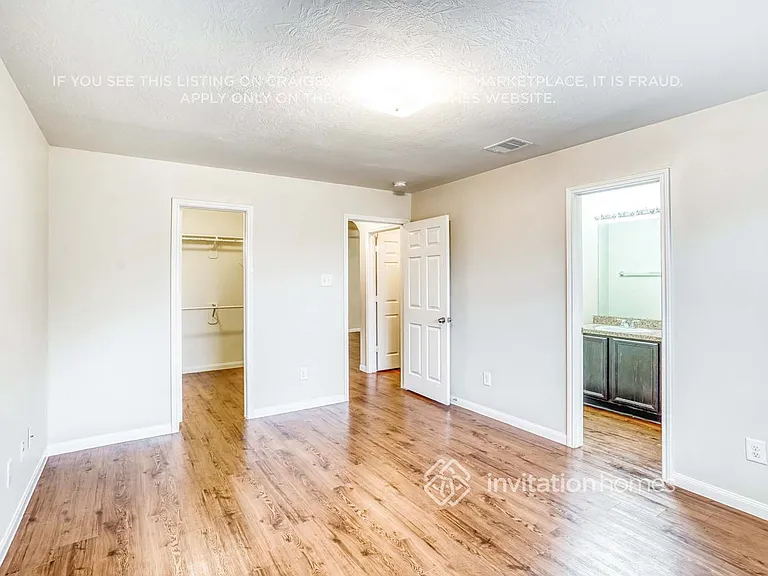 18746 Dennington Dr — Photo 11
