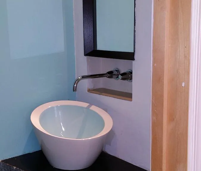 1/2 Bath