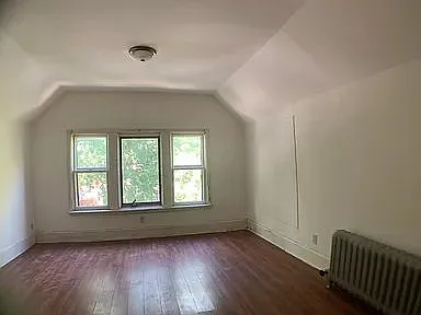 2 bed, 1.0 bath, 945 sqft, $1,225 — Photo 3