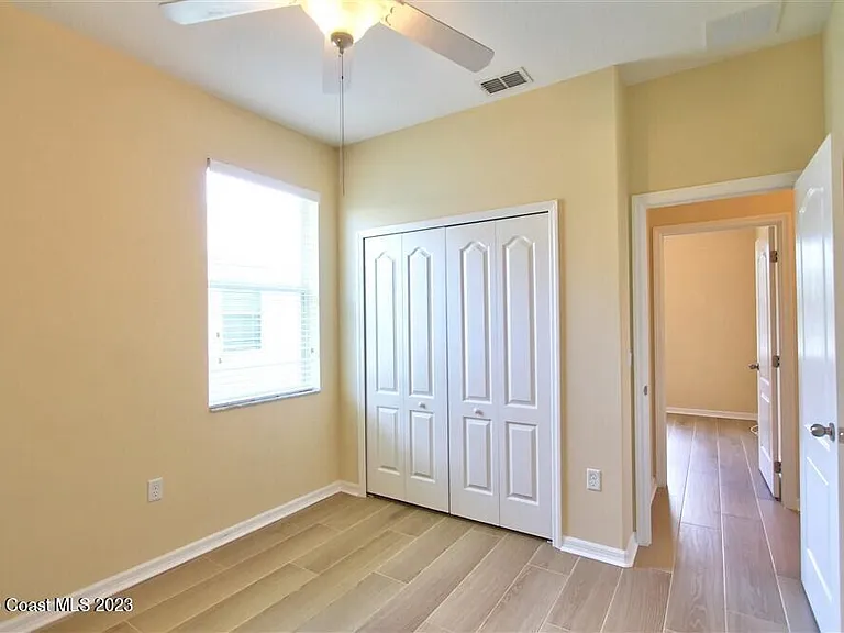 5834 Trieda Dr — Photo 16