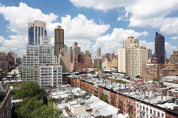 Sold by Fox Residential Group | media 20