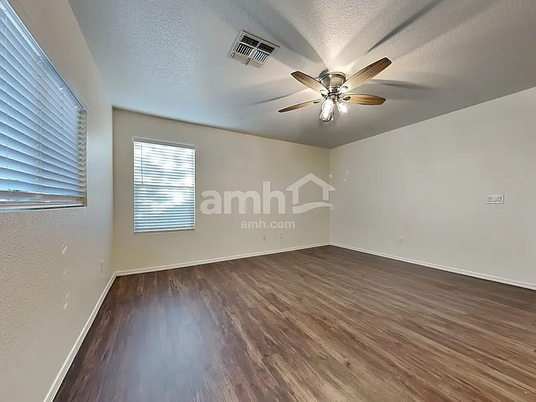 3035 W Lucia Dr — Photo 7