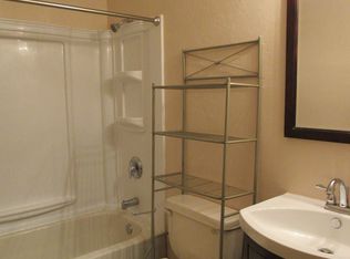1112 27th Ave APT 3, Fairbanks, AK 99701