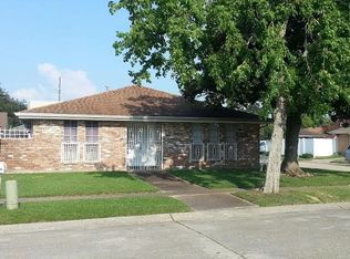 1301 Giuffrias Ave, Metairie, LA 70001