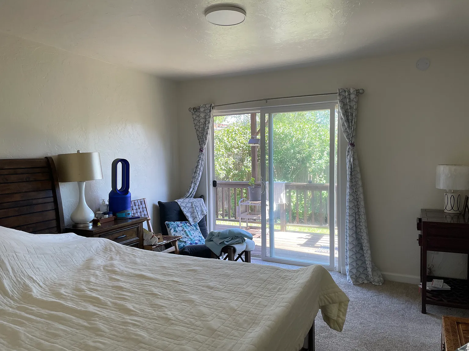 Studio, 300 sqft, $1,098 — Photo 3