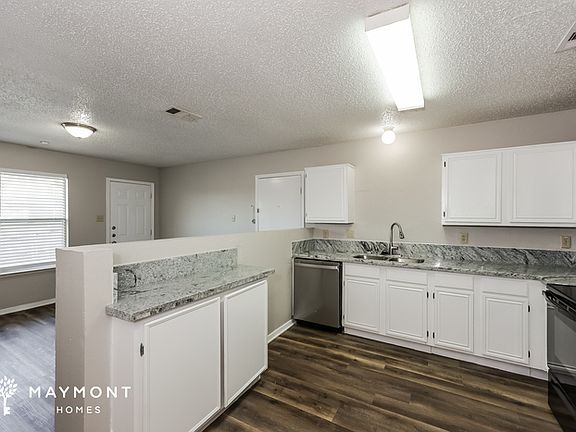 5th image of 12717 Hilltop Dr