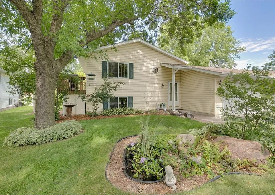 5357 Upper 182nd St W