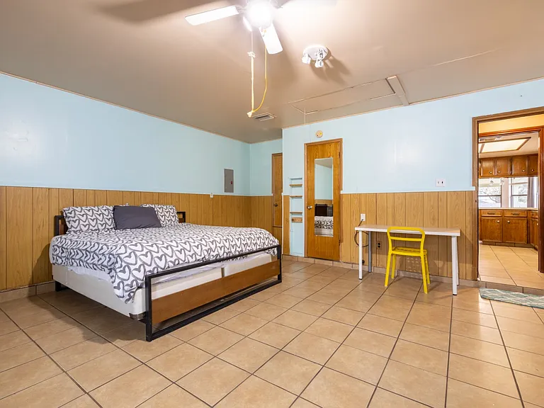 2202 Oxford Blvd — Photo 54
