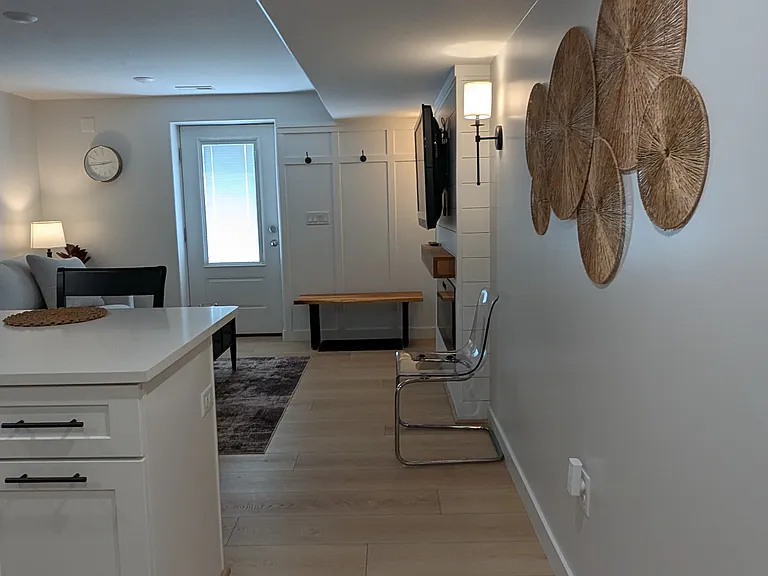 W 1820 S — Photo 16