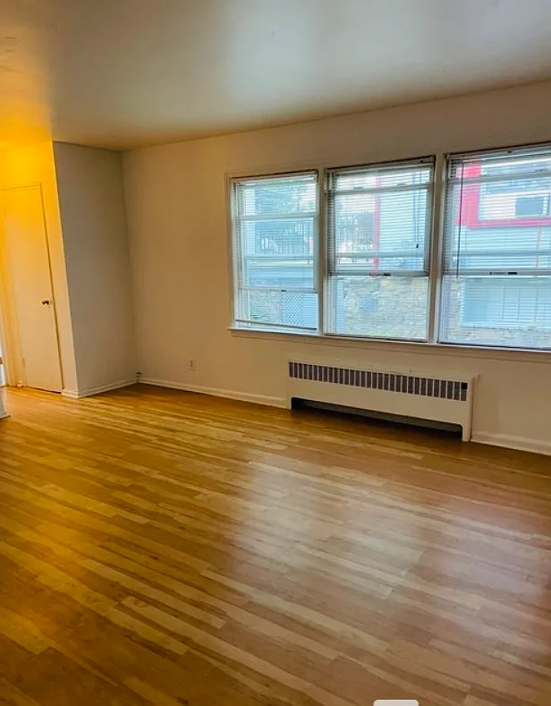 Studio, $2,050 — Photo 1