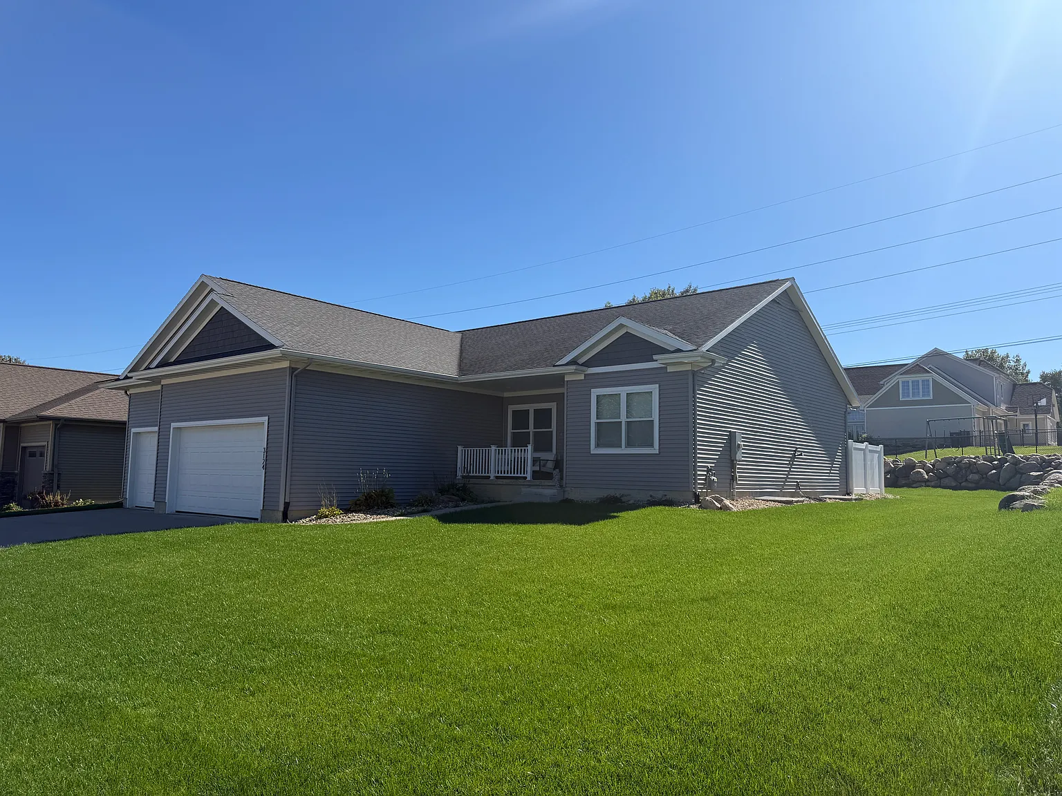 4 bed, 1710 sqft, $2,900 — Photo 2
