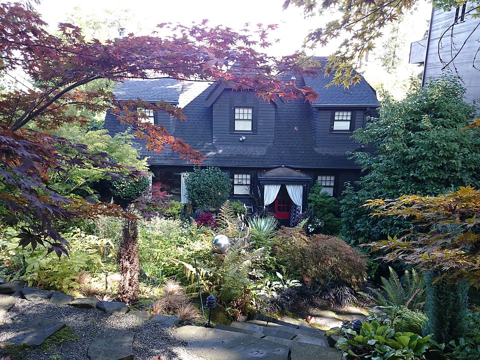 2nd image of 1521 24th Ave E