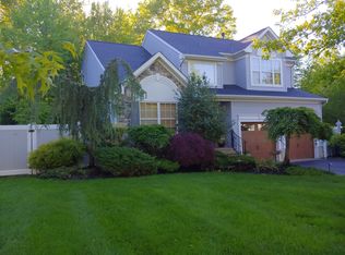 23 Annie Dr, Matawan, NJ 07747