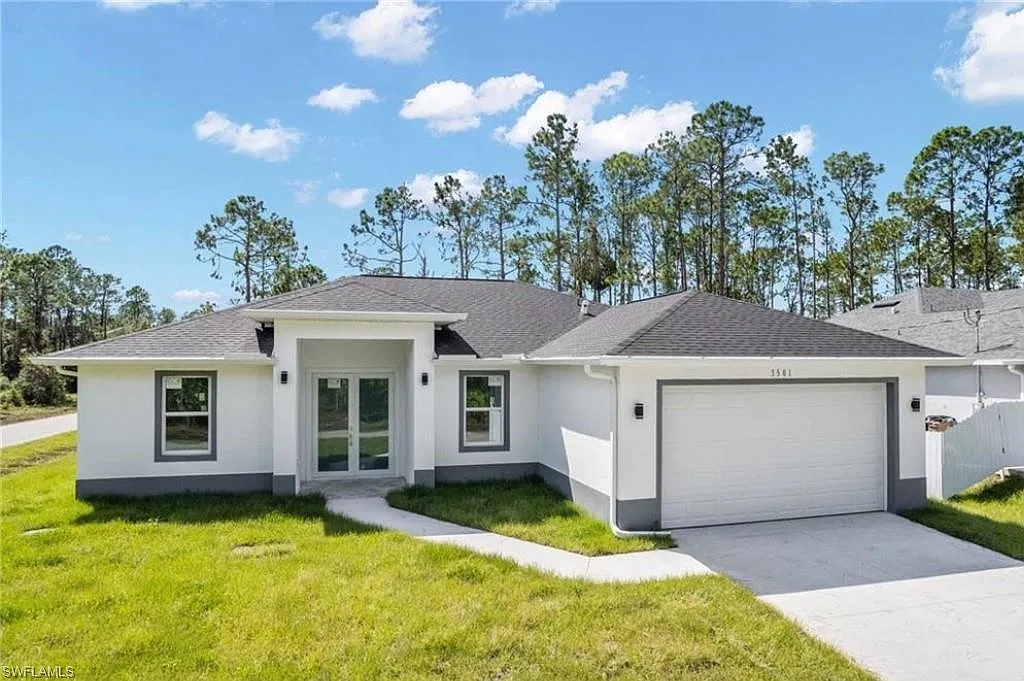 3 bed, 2.0 bath, 1633 sqft, $2,100 — Photo 2