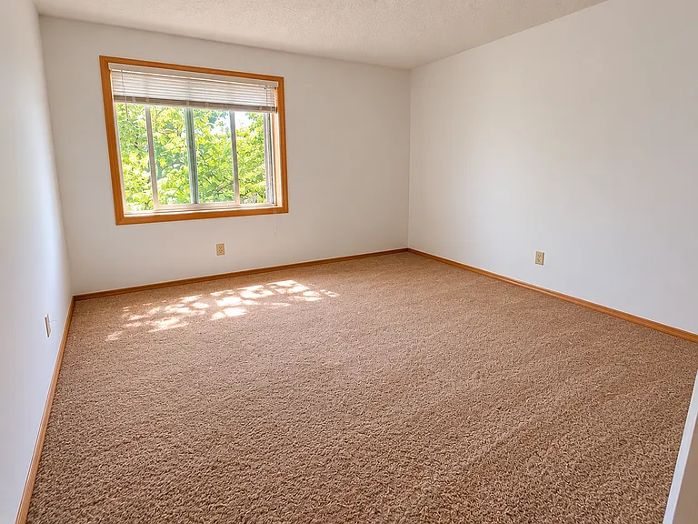 Tabor West Apartments — Photo 17