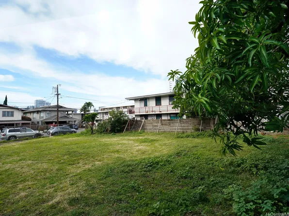 1270 Matlock Ave, Honolulu, HI 96814