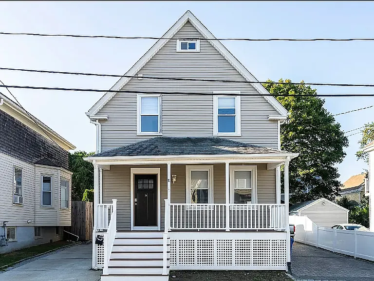 11 Atlantic St — Photo 1