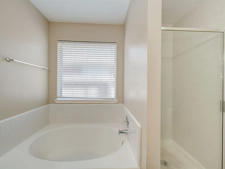 7314 Tara Dr — Photo 18