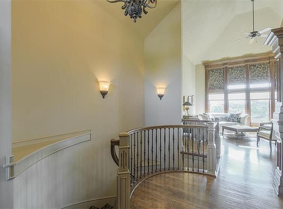 5th image of 10509 N Dalton Ave