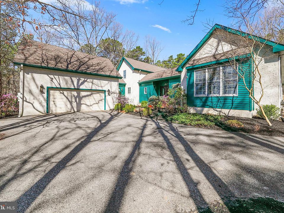 1st image of 4 Ridge Ct