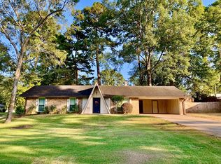 160 Dax St, Center, TX 75935
