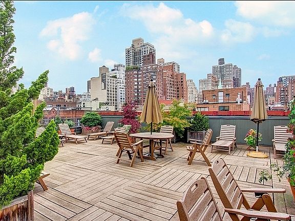 4th image of 222 E 82nd St APT 2D