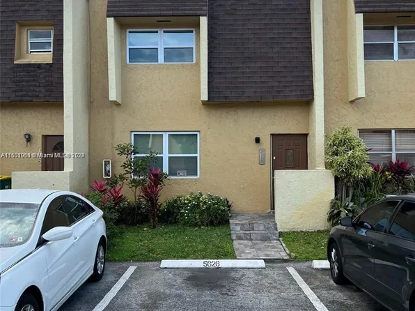 5628 Blueberry Ct #166, Fort Lauderdale, FL 33313